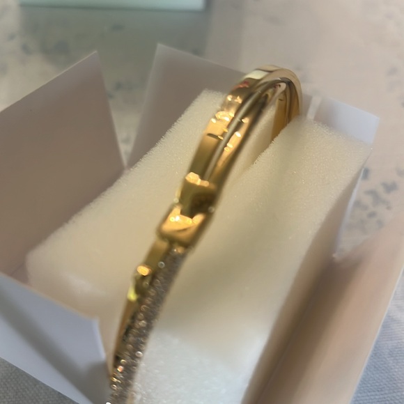 π Michael Kors Gold color Bracelet and Earring Set - Picture 12 of 17